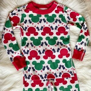 Hanna Andersson Disney Holiday Mickey Pajama Set